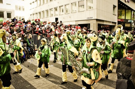 guggenmusik-voegel-rappi-jona