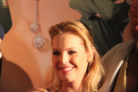 ivonne-schoenherr