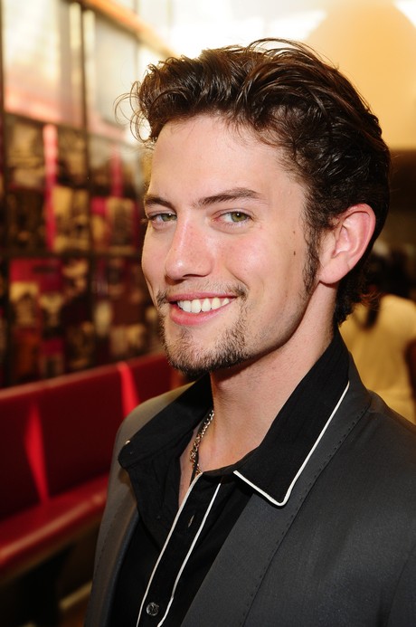 jackson-rathbone