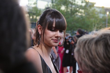 janina-uhse
