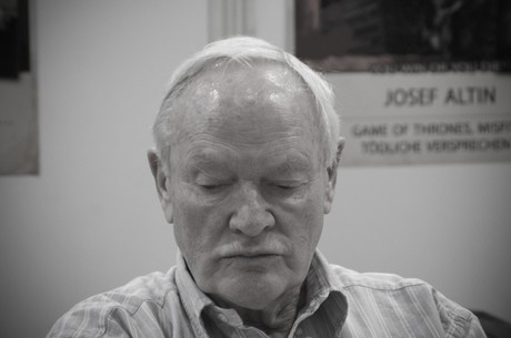 julian-glover
