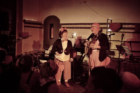 knubbelefutz-und-schmalbedaach