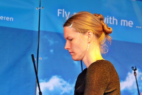 lino-corvi-und-frau-guer