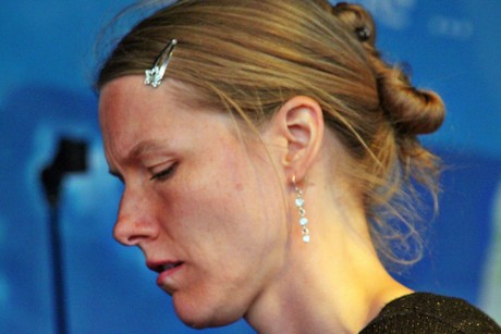 lino-corvi-und-frau-guer