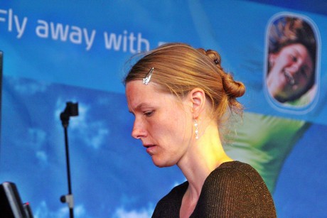 lino-corvi-und-frau-guer