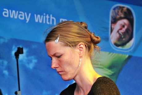 lino-corvi-und-frau-guer