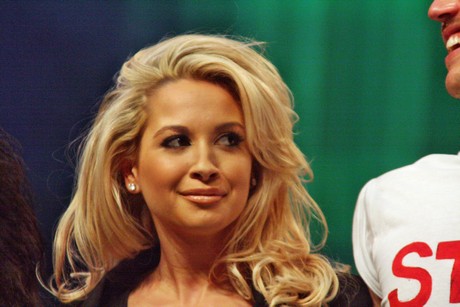 mandy-grace-capristo