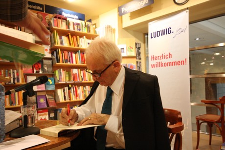 rolf-hochhuth