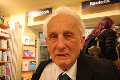 rolf-hochhuth