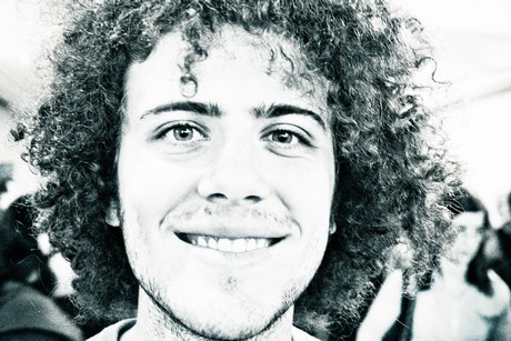 sam-comery