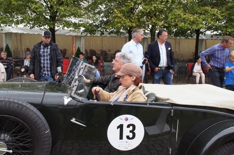 sandra-huebner