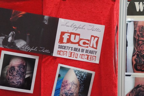 suchtgefahr-tattoo