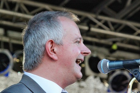 tom-browne-band