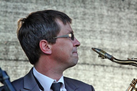 tom-browne-band