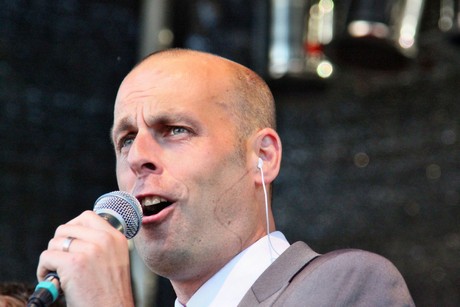 tom-browne-band