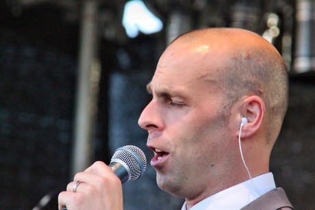 tom-browne-band