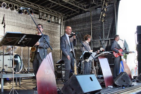 tom-browne-band