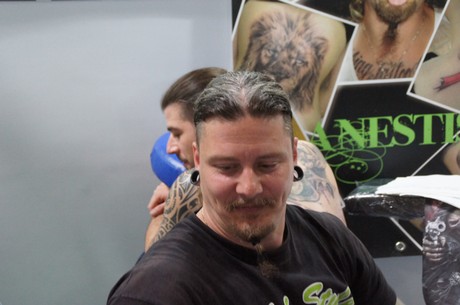 wild-style-piercing-tattoo