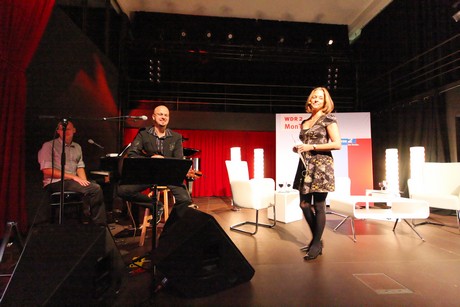 mo-talk-live