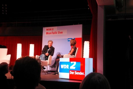 mo-talk-live