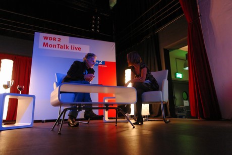 mo-talk-live