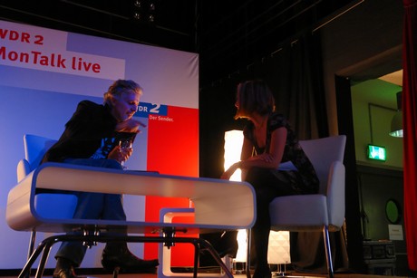 mo-talk-live