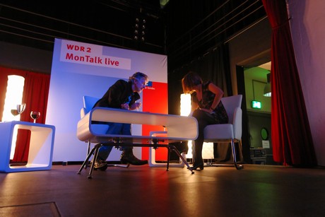 mo-talk-live