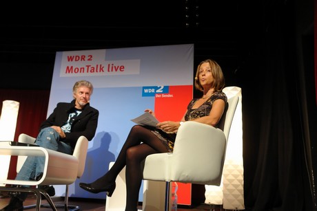 mo-talk-live
