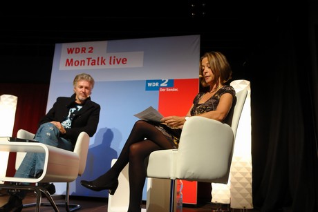 mo-talk-live