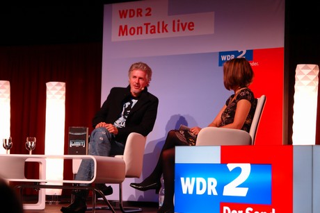 mo-talk-live