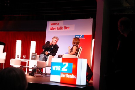 mo-talk-live