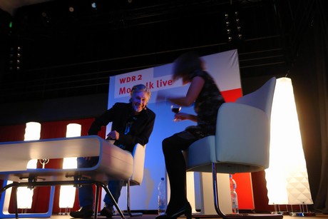 mo-talk-live