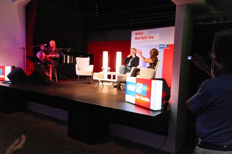 mo-talk-live