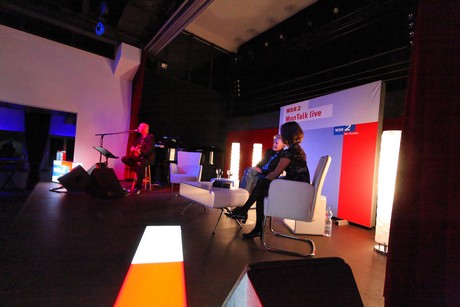 mo-talk-live