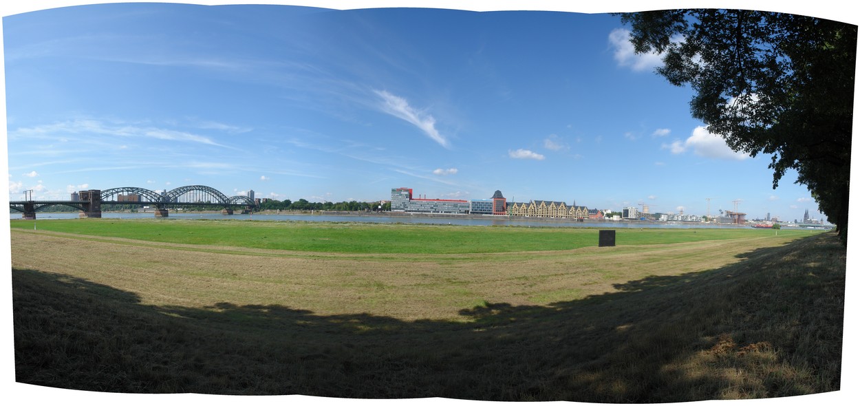 Der Rhein bei Köln