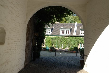 holweide