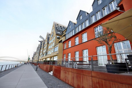 rheinauhafen