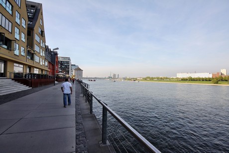 rheinauhafen