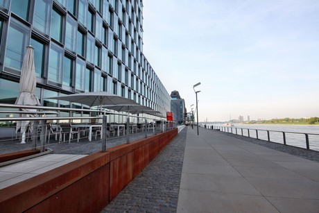 rheinauhafen