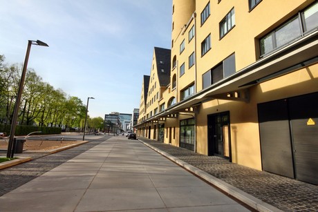 rheinauhafen