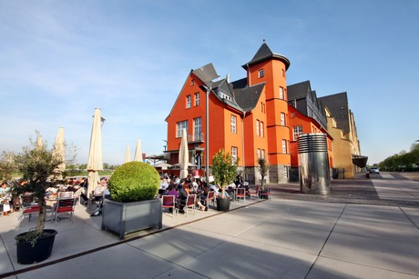 rheinauhafen