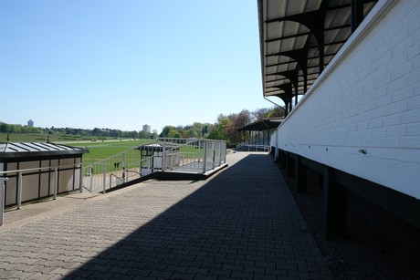 galopprennbahn