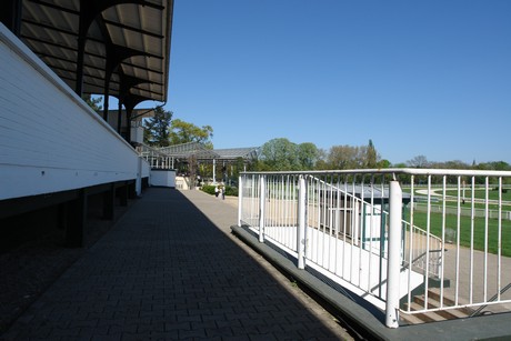 galopprennbahn
