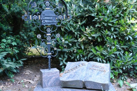 friedhof-hauptstrasse