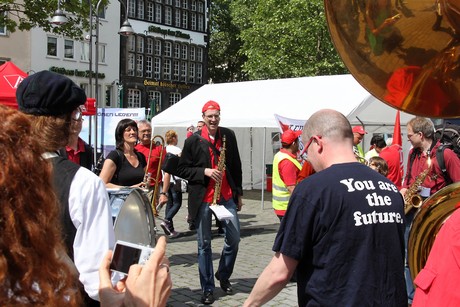 1-mai
