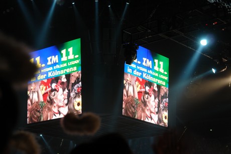 11-im-11