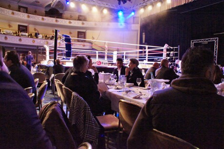 Gala-Dinner-Boxen
