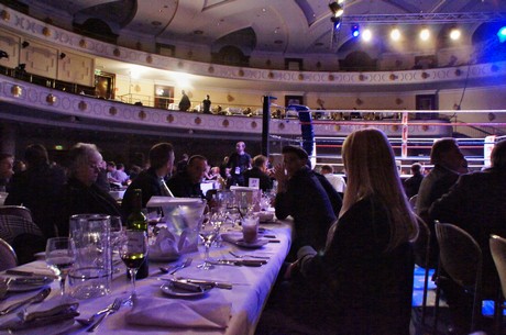 Gala-Dinner-Boxen