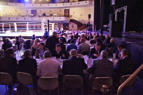 Gala-Dinner-Boxen