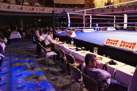 Gala-Dinner-Boxen